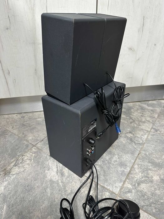 Тонколони , буфер Logitech Z333 2.1 за компютър