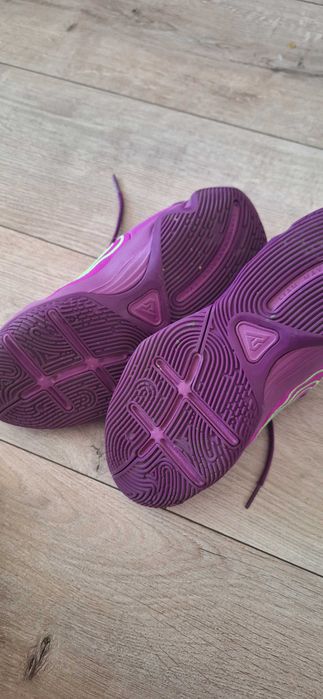 Маратонки nike 38.5