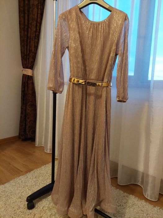 Rochii PNK si ZARA pret unic 80 lei/buc