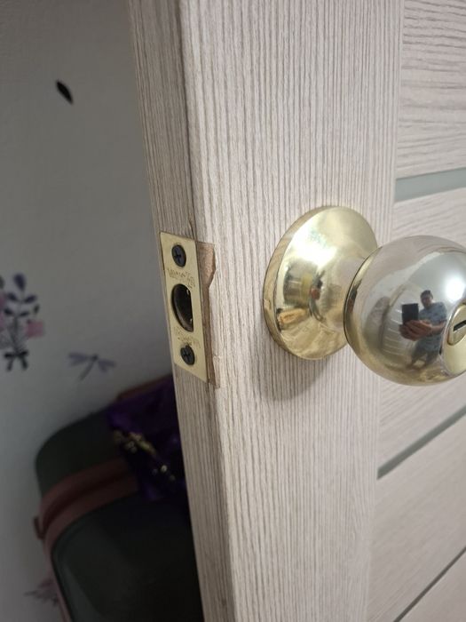 Подам двер 1 штук