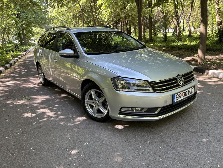 VOLKSWAGEN Passat 2012