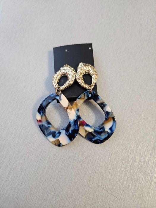 Обеци различни видове