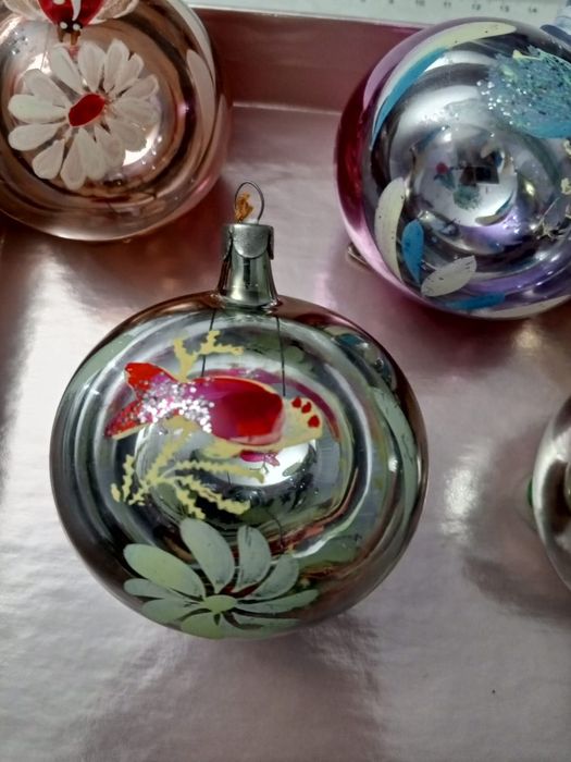 Ёлочные игрушки шары