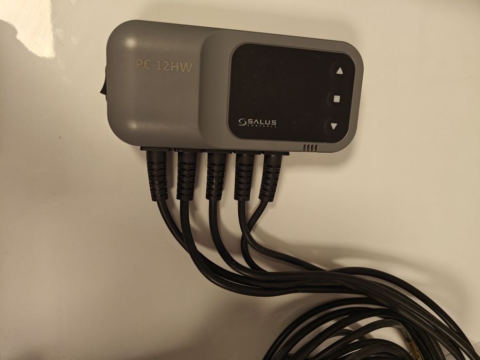 Controler pentru pompa Salus