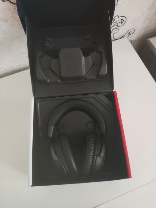 Продам наушники игровые