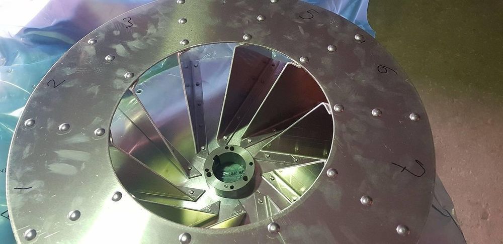 Продажа запчастей на спецтехнику.