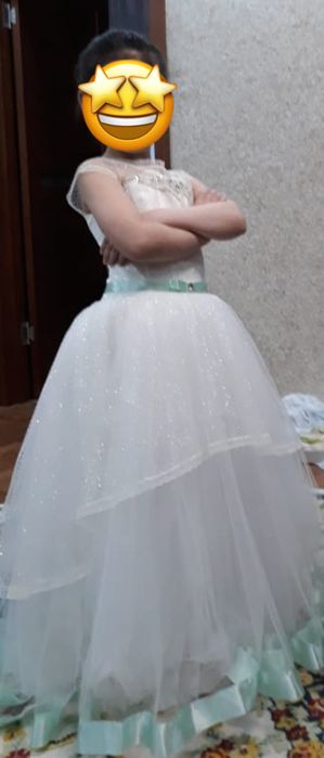 Шикарное платье на выпускной.