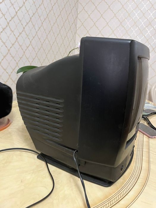 Lg телевизор, б/у