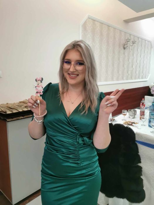 Rochie verde smarald marimea L