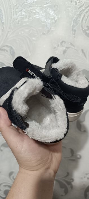 Продаются ботиночки зимние