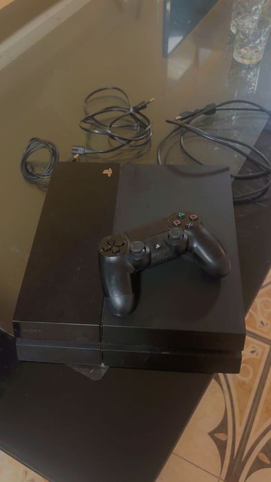 Vând ps 4+consolă oroginală