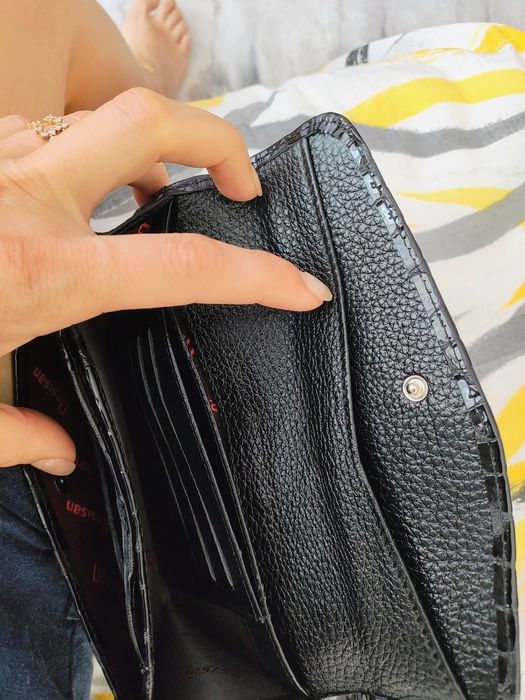 Портфейли естествен лак