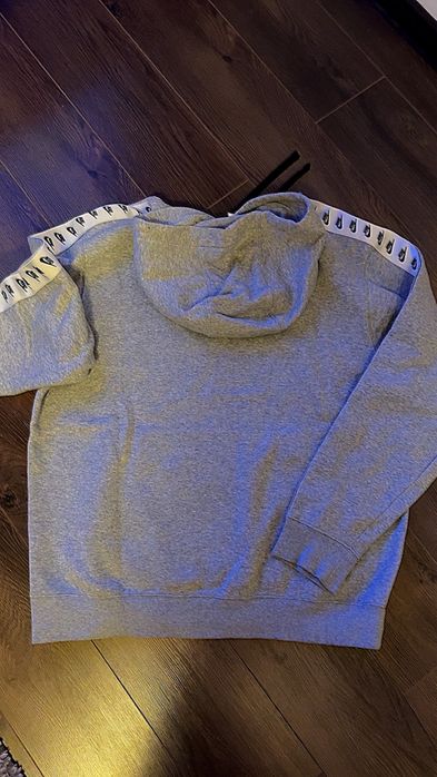 Nike Essential Hoddie