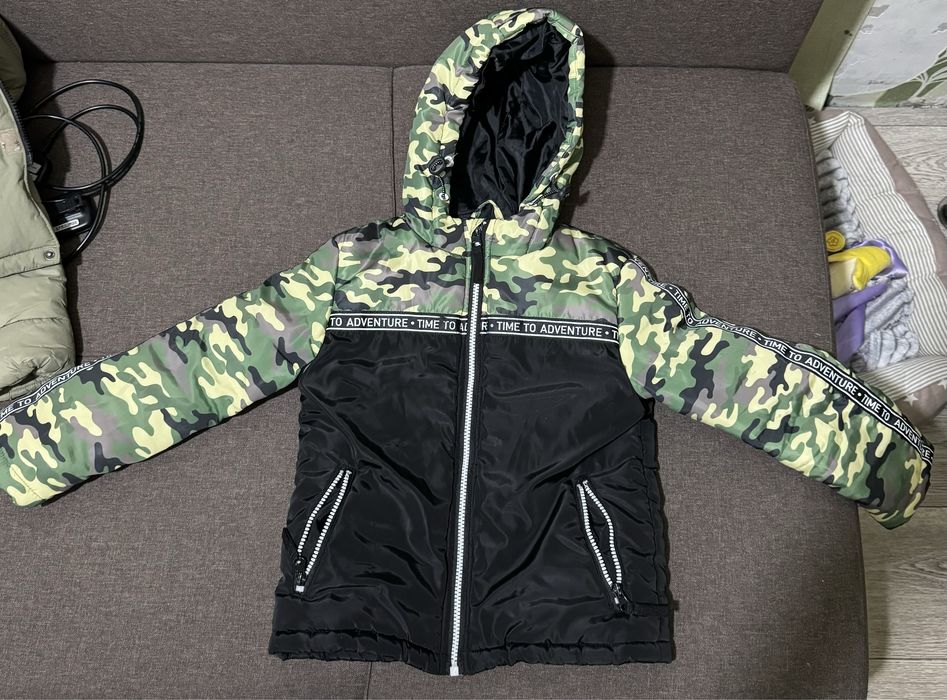 Продам куртку на мальчика