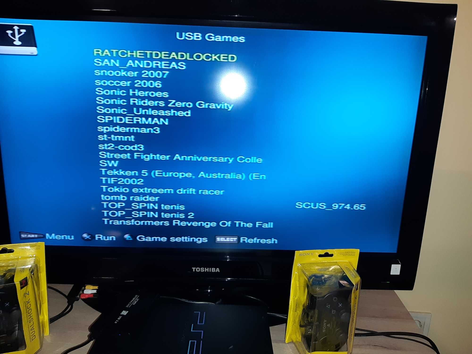 Плейстейшън 2 PS2 пълен комплект с 2бр. джойстик и 70 игри хард диск гр ...
