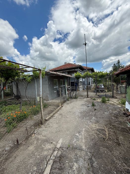 Продава се Къща в с. Пет могили, Област Сливен - 100 кв.м за 300 €/кв.м - Снимка #4