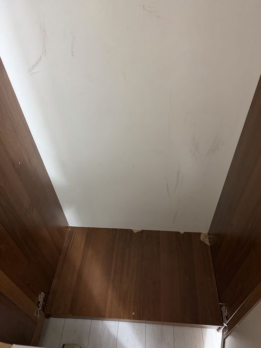 Продам шкаф в спальню