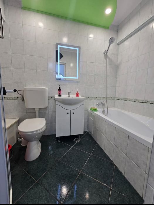 Vând Apartament 2 camere 50 mp2 parter