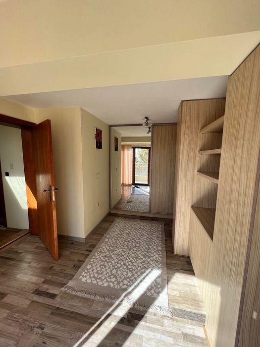 Дава се под наем Тристаен апартамент в Варна, Виница - 116 кв.м за 765 € - Снимка #23