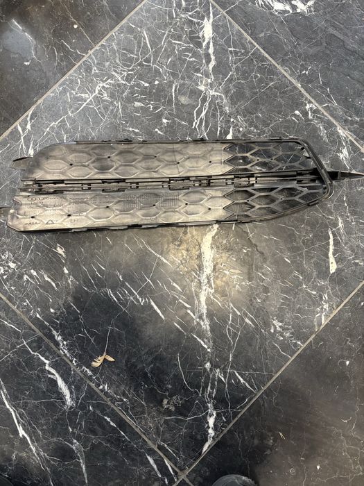 Решетка за предна броня Audi A6 C7 S line