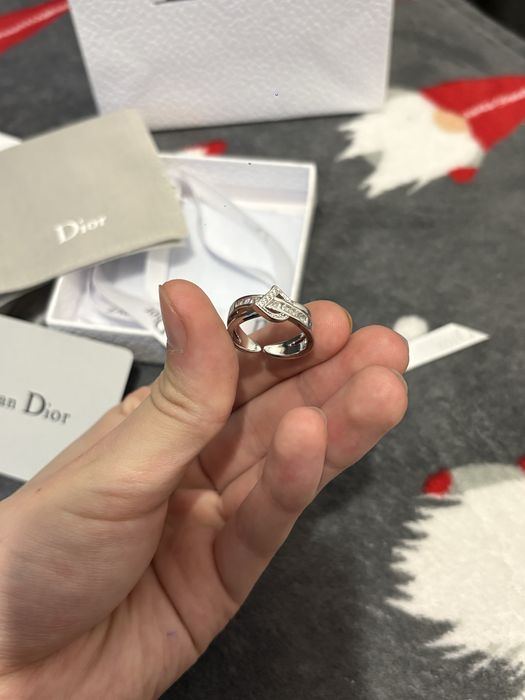 Inel dior nou cu cutie
