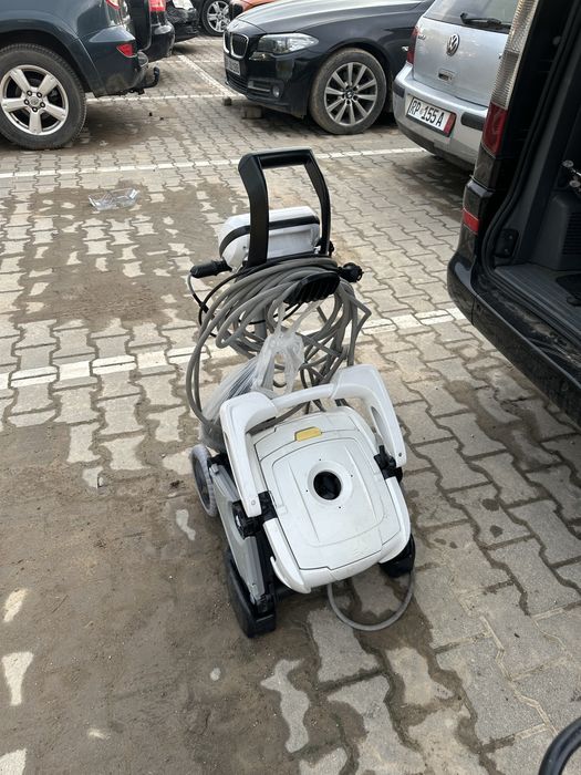 Robot  de spalat piscine