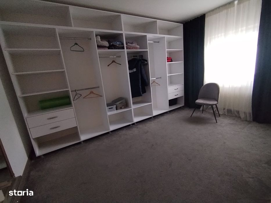 Apartament 4 camere decomandat- Dancu