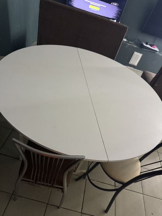 Стол на 12 человек