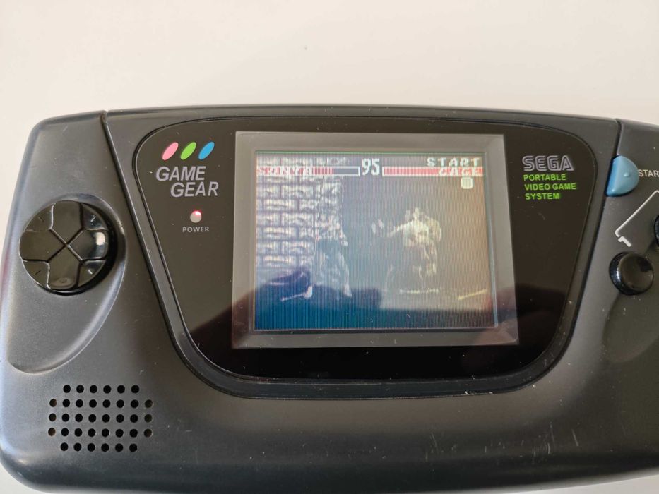 Sega Game Gear портативна конзола