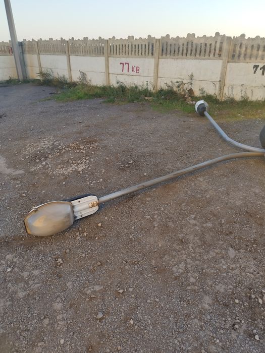 Столб освещения двухсторонний