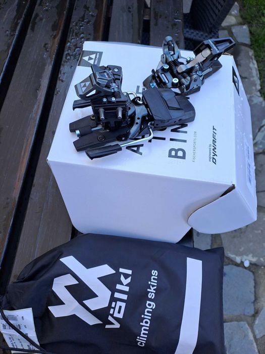 Туринг ски с колани и автомати150см.156см.и163см.