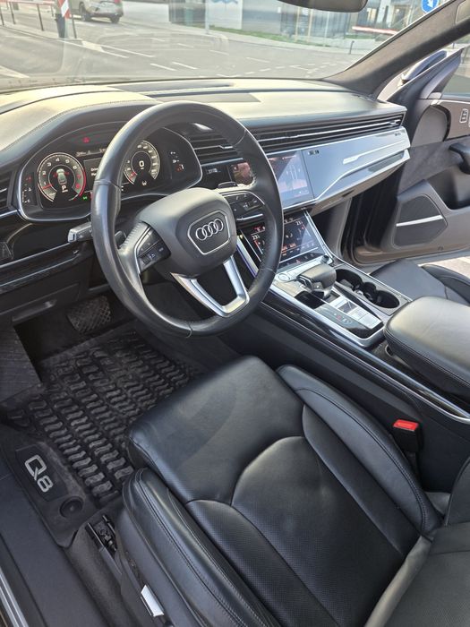 Audi Q8 3.0 340 коня с масаж, хед ъп, 22ки ковани на 25.2 в България
