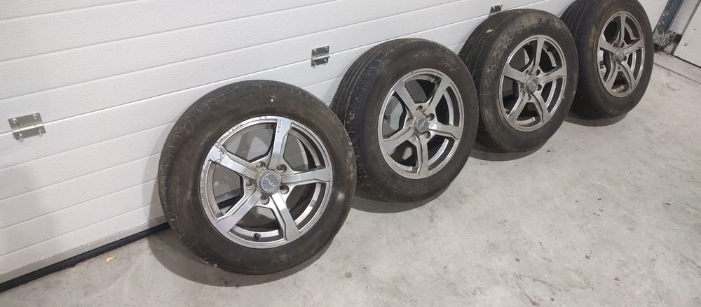 Roti Megan 3 Jante otel R15 5x114.3