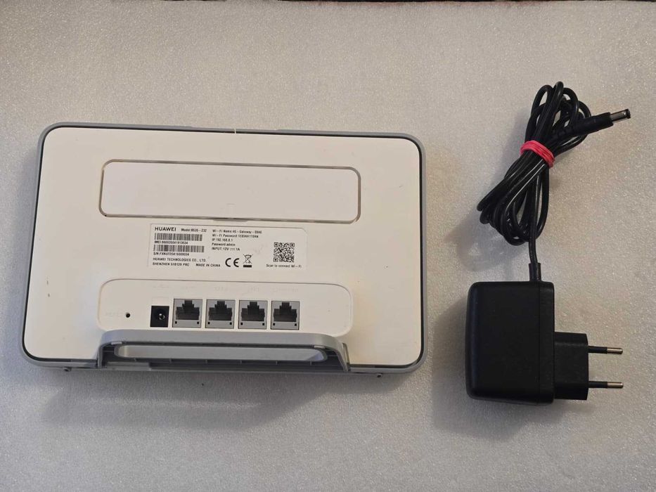 Modem Wireless 4G+ Huawei B535-232, Slot Cartelă SIM, Gigabit Cat.7 300 Mbps, Dual-Band AC1200