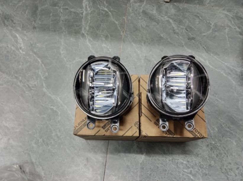 Туманка Toyota Camry 40/45 50/55 70/75 Камри Rav4