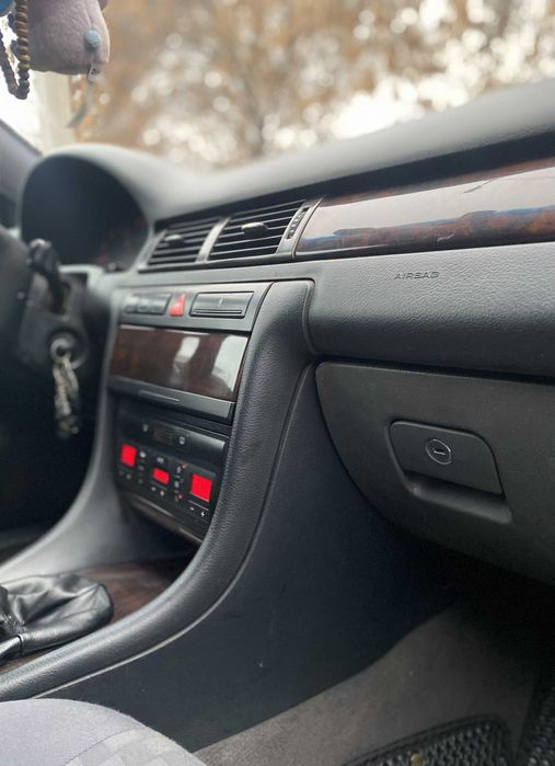 Продам AUDI A6 Механика