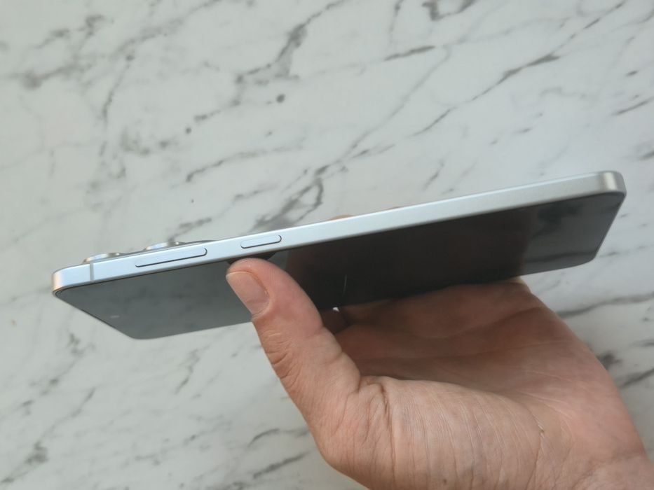 Vand Samsung S25 Edge Knox