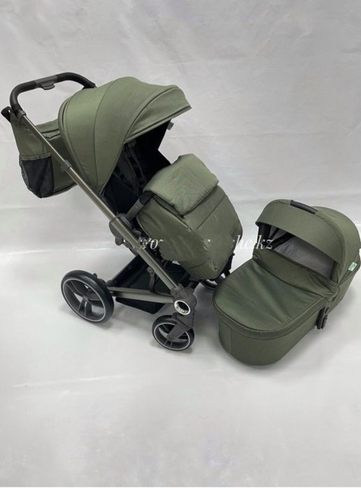 Коляска 2 в 1...