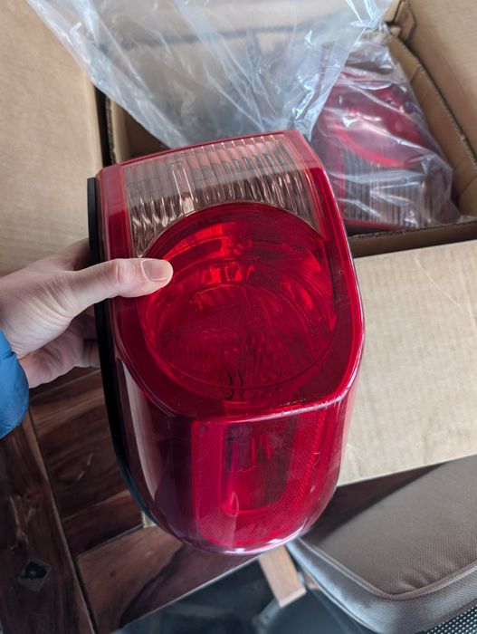 FJ cruiser Toyota на части . Броня и фарове