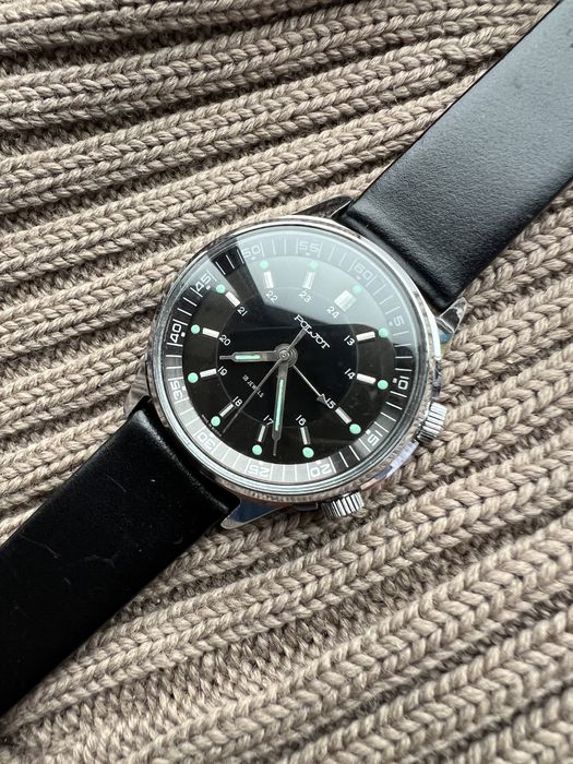 Часы Полет будильник СССР