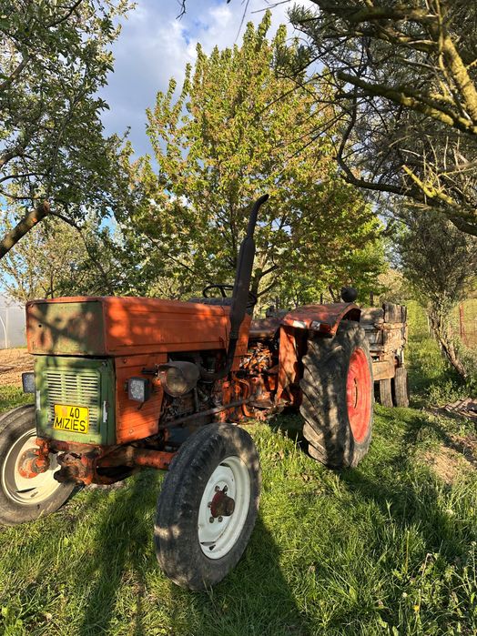 Vând Tractor UTB 445