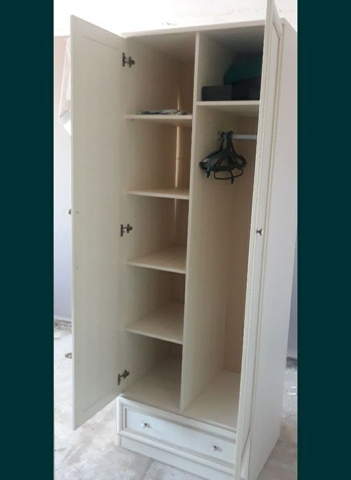 Шкаф в хорошем сост