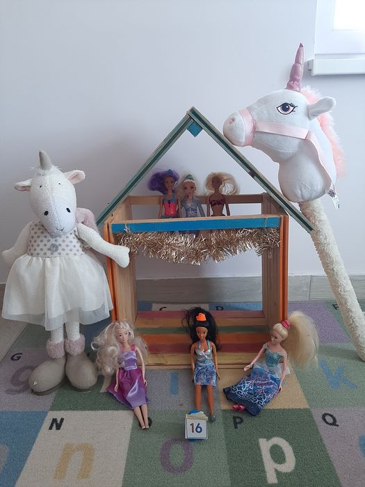 Jucării interactive