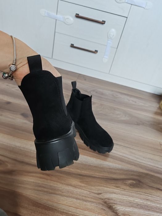 Ghete de primăvara, toamnă nouă