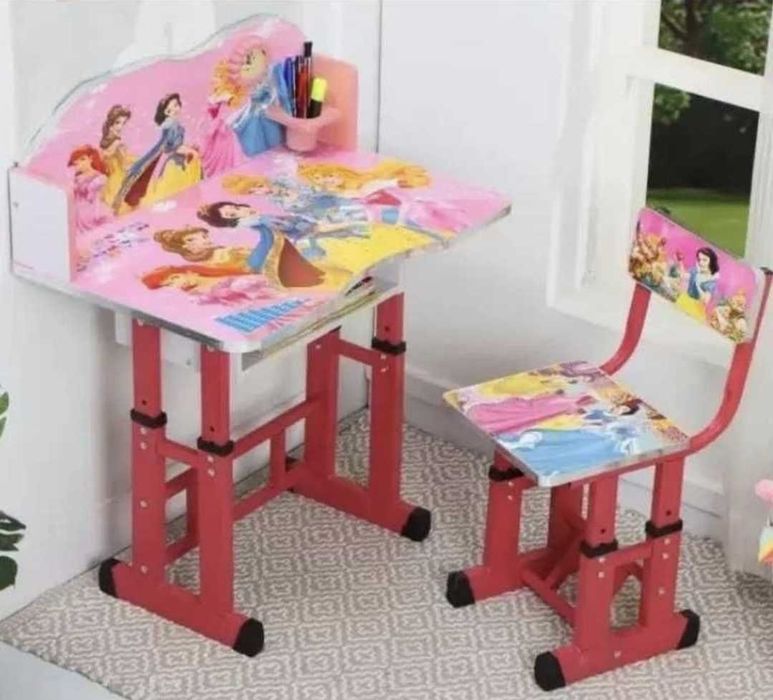Детско Бюро Чин комплект Бюро + столче Различни Герои Чисто ново