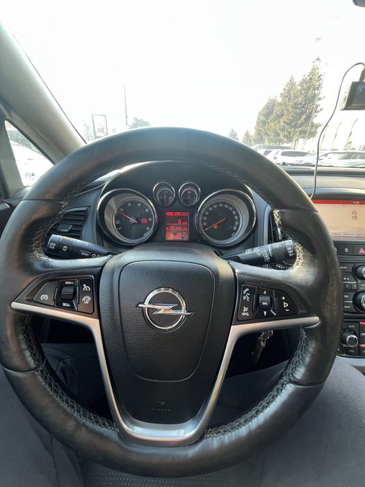 Opel Astra J Sports Tourer