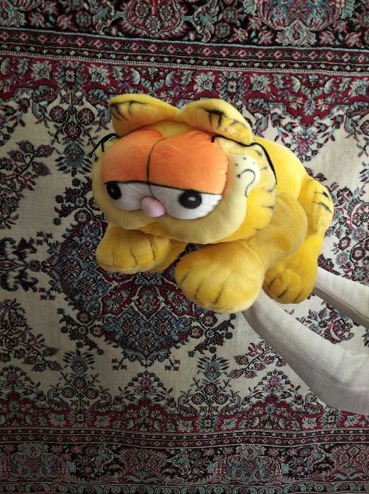 Новые игрушки. Заяц и тигренок