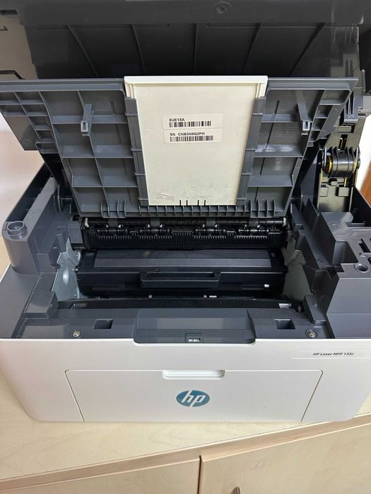 Imprimanta laser HP M135