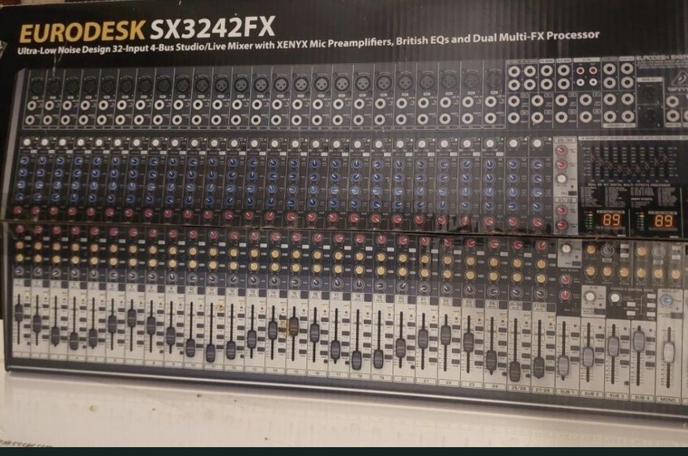 Mixer audio  Behringer EURODESK SX3242FX