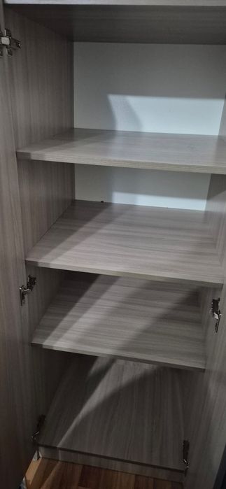 Платяной и бельевой шкафы